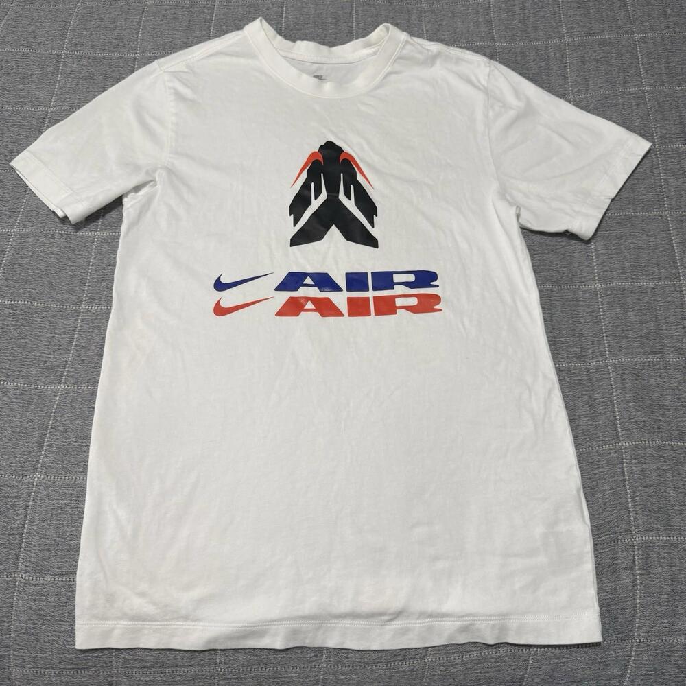 Nike Air T-Shirt Size Small